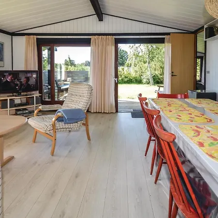 Three-bedroom Holiday In Prasto Dom wakacyjny